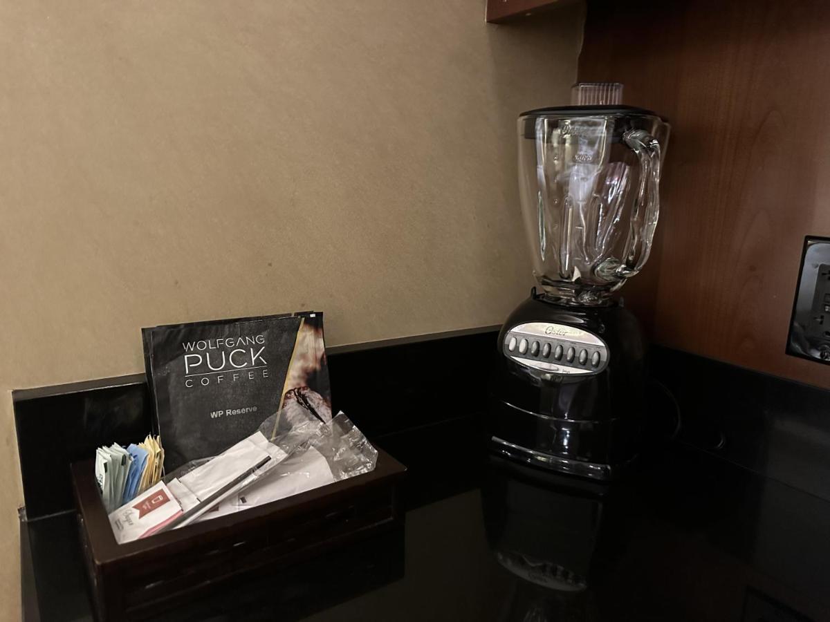 Mgm Signature Deluxe Balcony Strip View Suite 라스베이거스 외부 사진