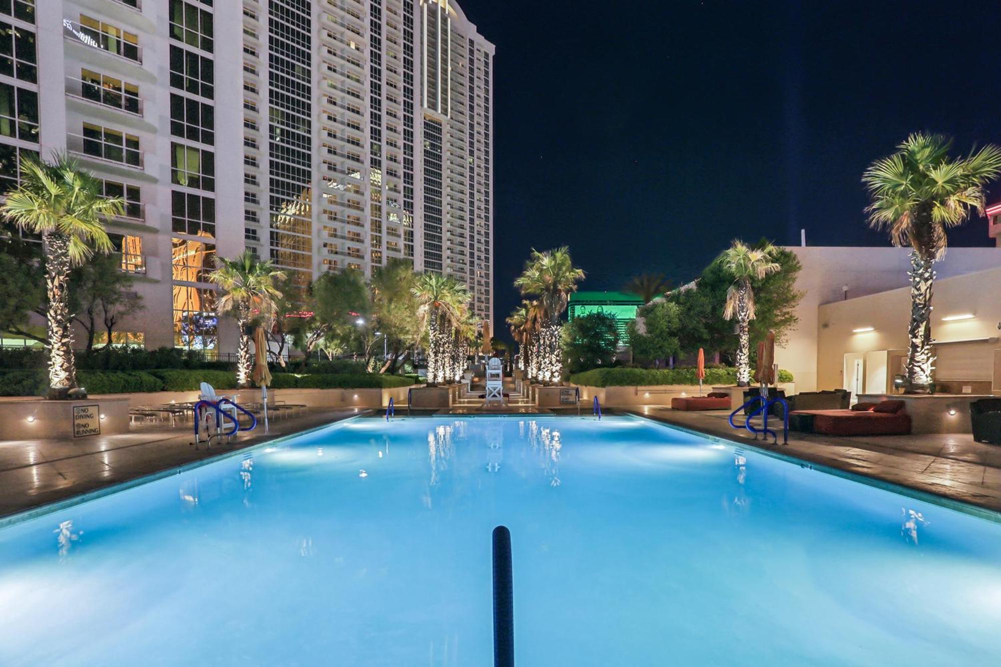 Mgm Signature Deluxe Balcony Strip View Suite 라스베이거스 외부 사진