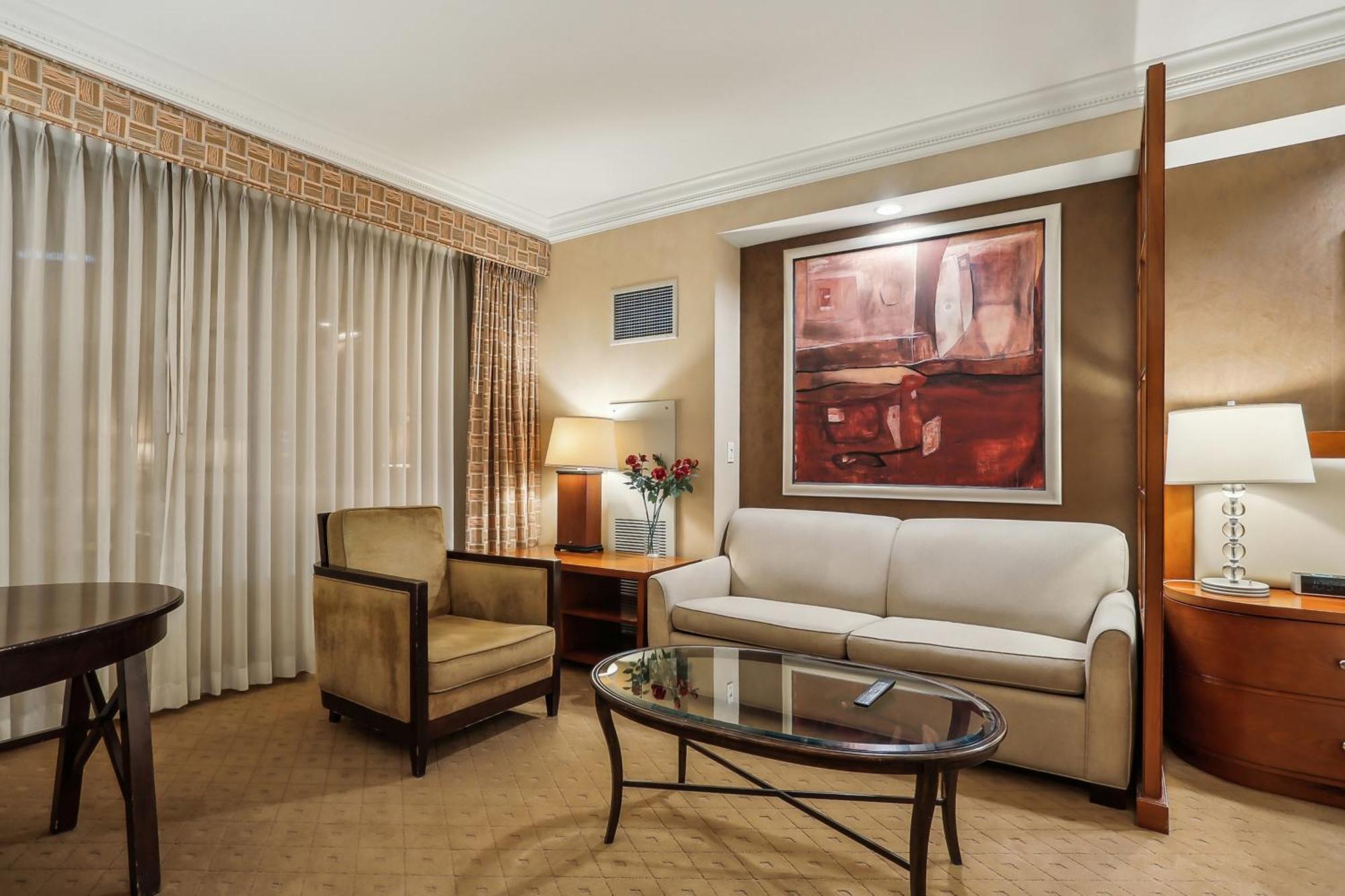 Mgm Signature Deluxe Balcony Strip View Suite 라스베이거스 외부 사진