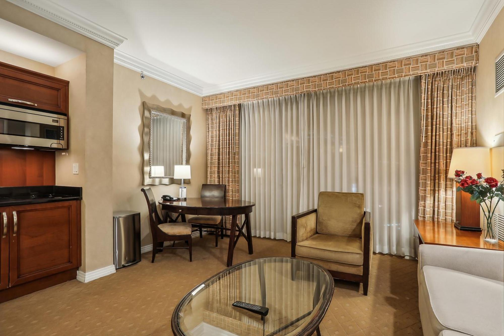 Mgm Signature Deluxe Balcony Strip View Suite 라스베이거스 외부 사진