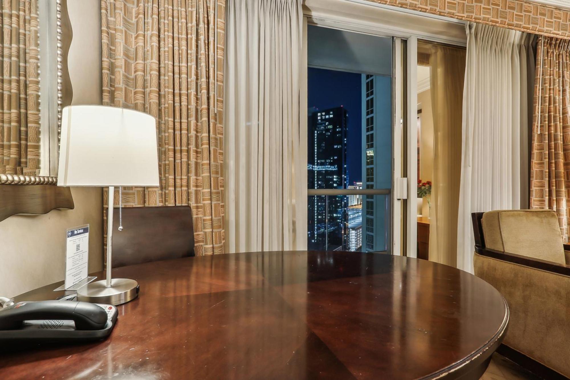 Mgm Signature Deluxe Balcony Strip View Suite 라스베이거스 외부 사진