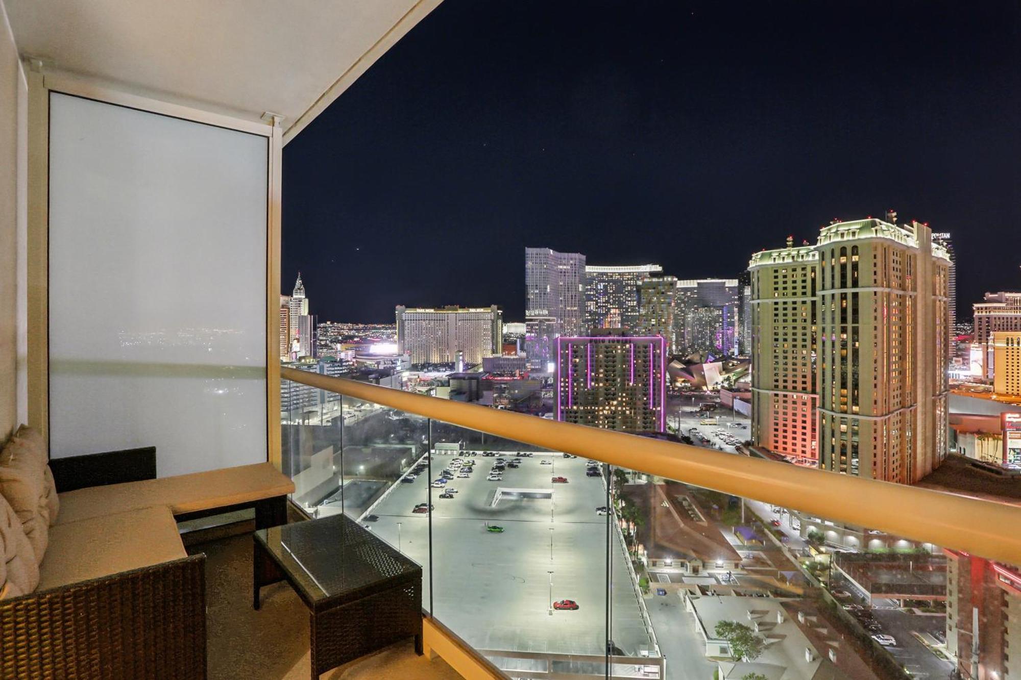 Mgm Signature Deluxe Balcony Strip View Suite 라스베이거스 외부 사진