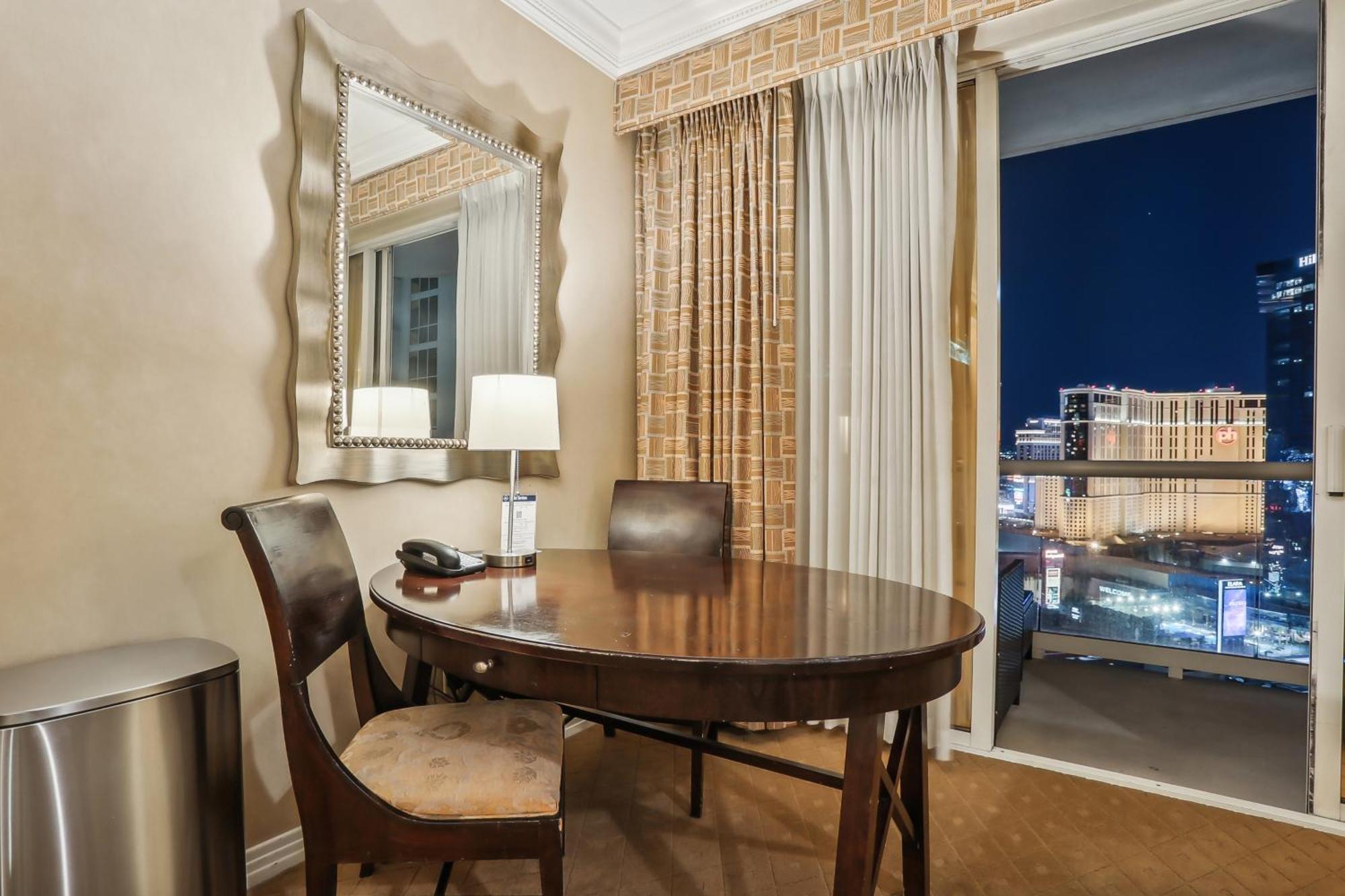 Mgm Signature Deluxe Balcony Strip View Suite 라스베이거스 외부 사진
